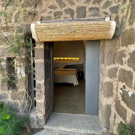 Dammuso Civulia Scauri (Sicily)
